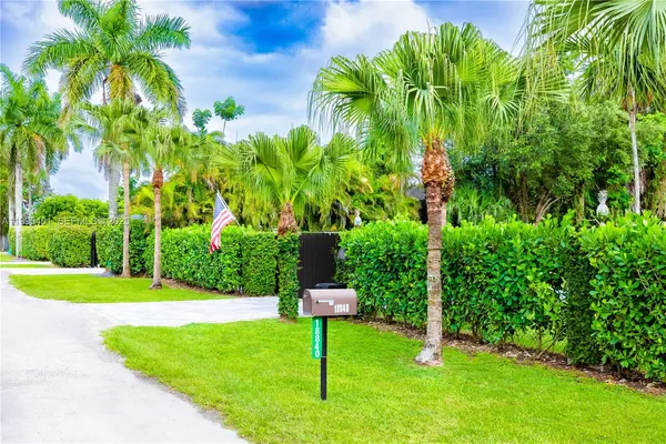 $1,600,000 | 18840 Southwest 218th Street, Miami, FL 33170