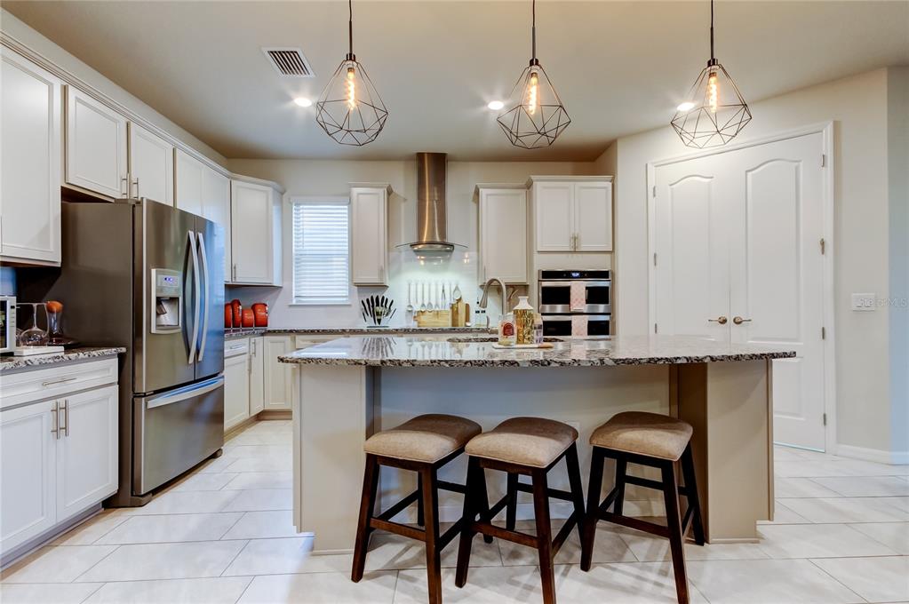 12704 Palapa Loop Spring Hill, FL 34610 - Photo 2 of 78 Kitchen