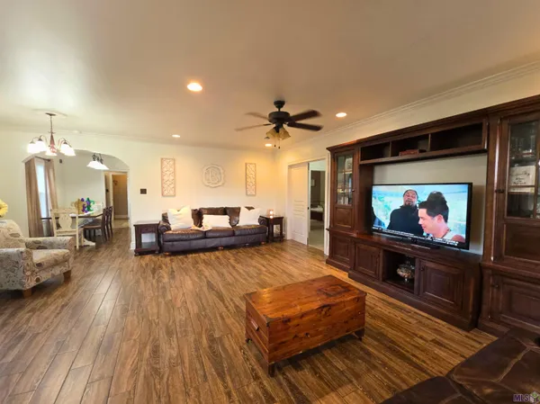 $223,500 | 255 West 24th Street, Larose, LA 70373