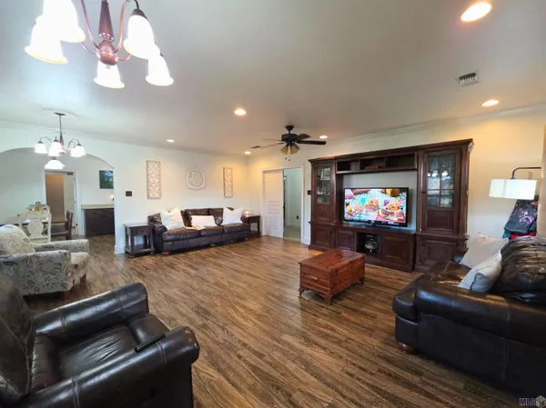 $223,500 | 255 West 24th Street, Larose, LA 70373