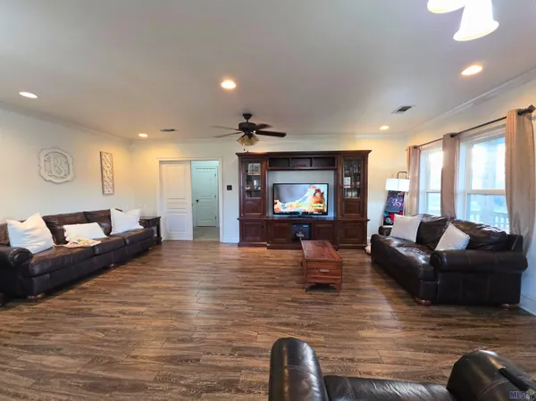 $223,500 | 255 West 24th Street, Larose, LA 70373