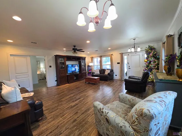 $223,500 | 255 West 24th Street, Larose, LA 70373