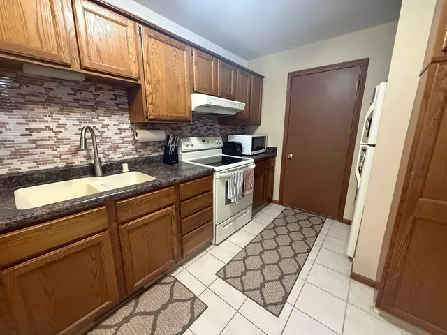 $267,500 | 411 South Lexington Parkway, DeForest, WI 53532