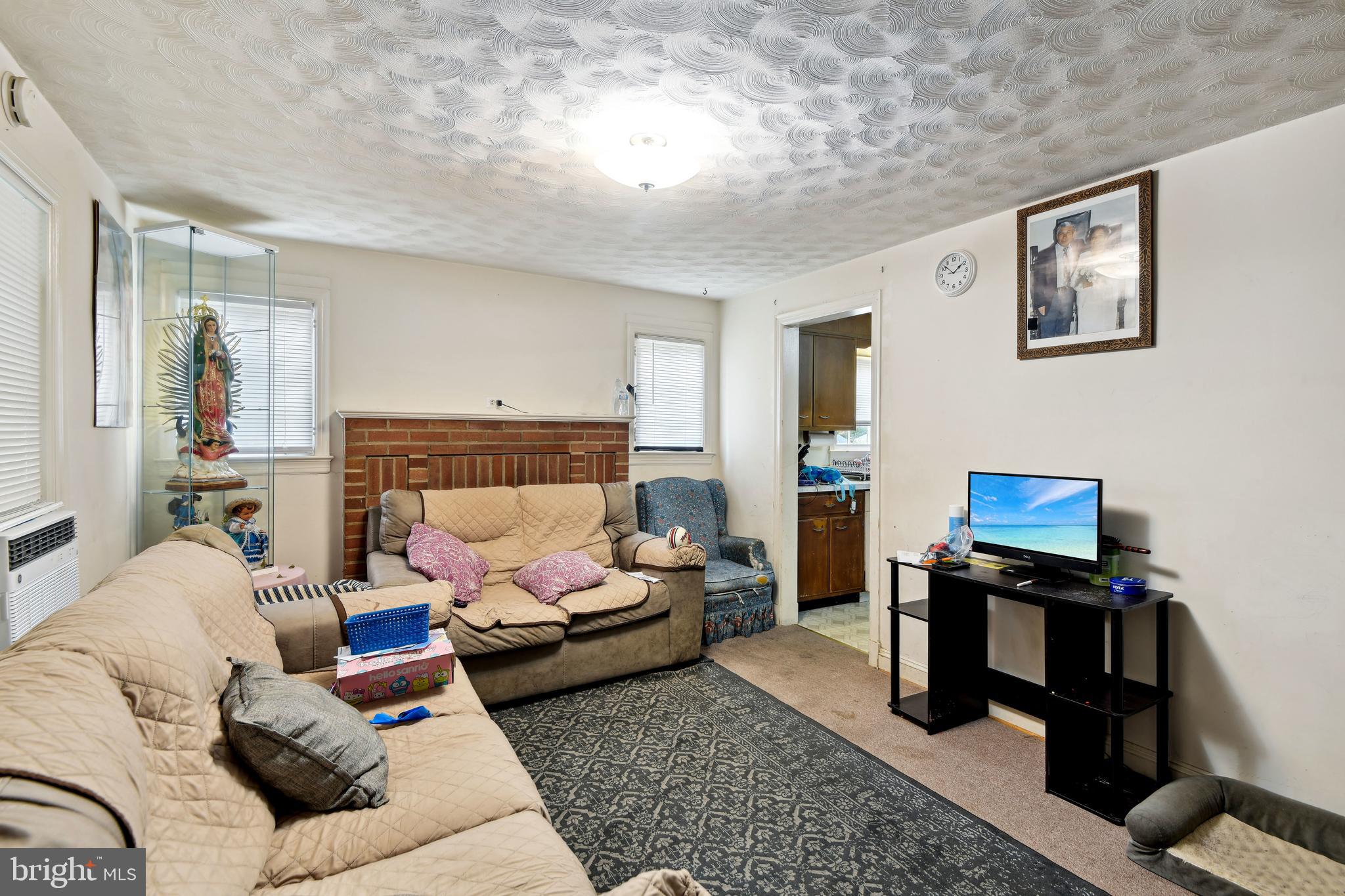 5809 Taylor Road Riverdale, MD 20737 - Photo 4 of 18