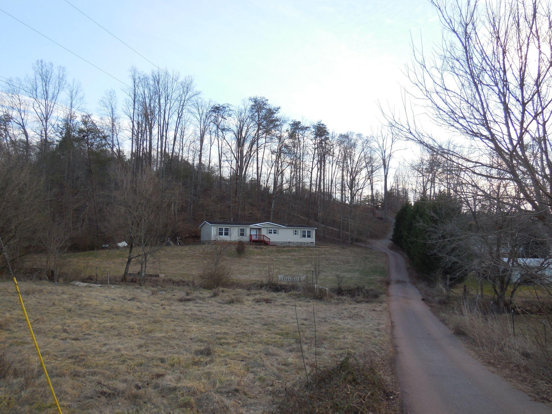 746 Marble Hill Road Greenback, TN 37742 - Photo 23 of 25 DSCN0874