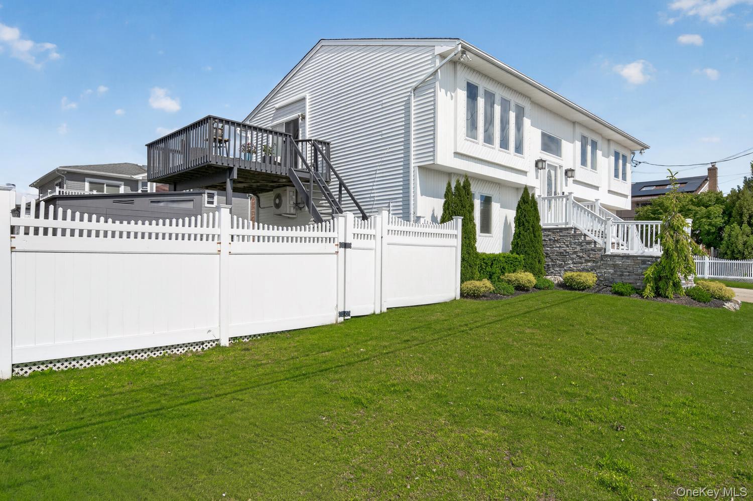 2862 Island Channel Road Seaford, NY 11783 - Photo 3 of 35