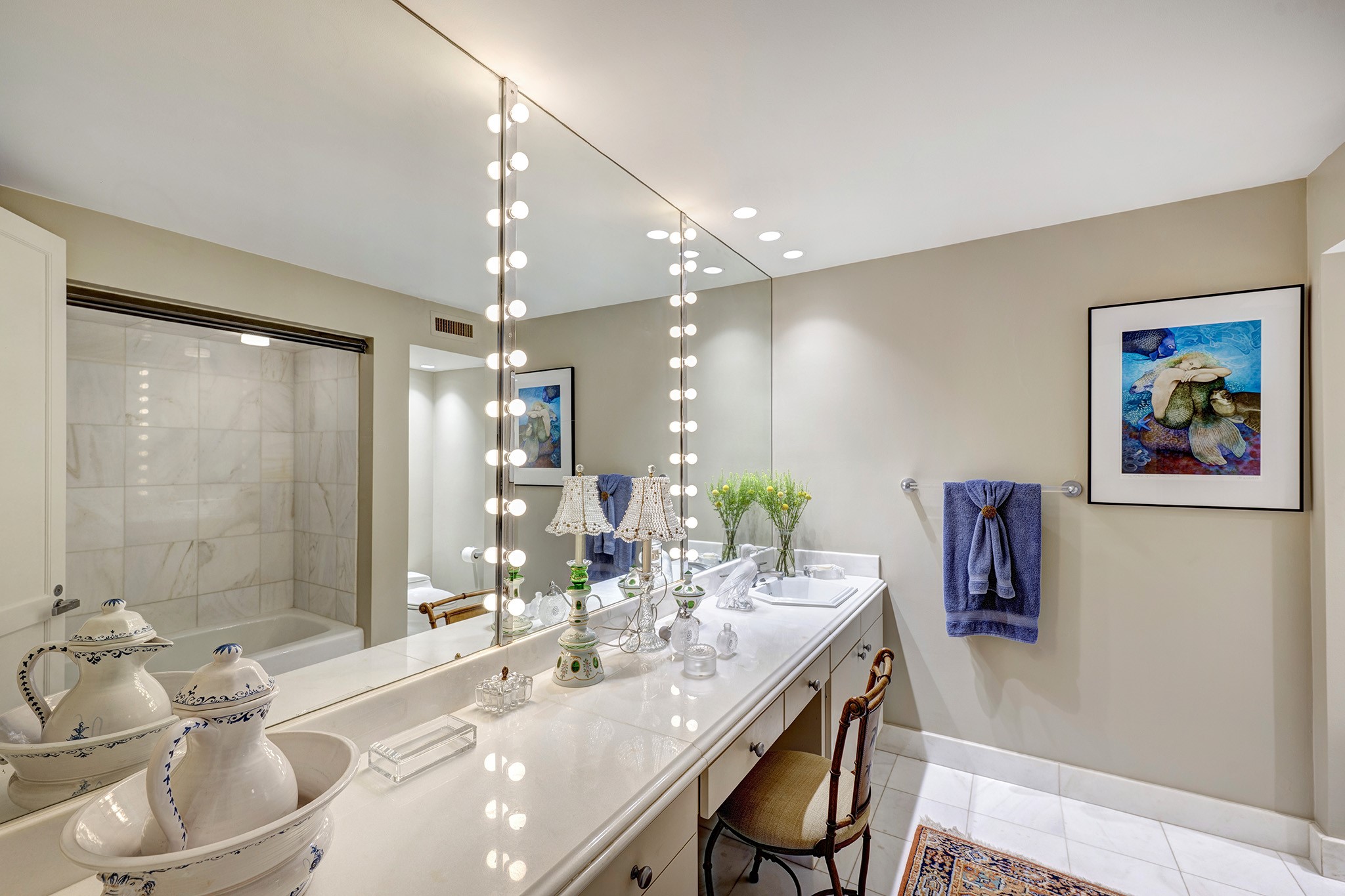 1814 Larchmont Road Houston, TX 77019 - Photo 20 of 29 a dining room with a table and chairs