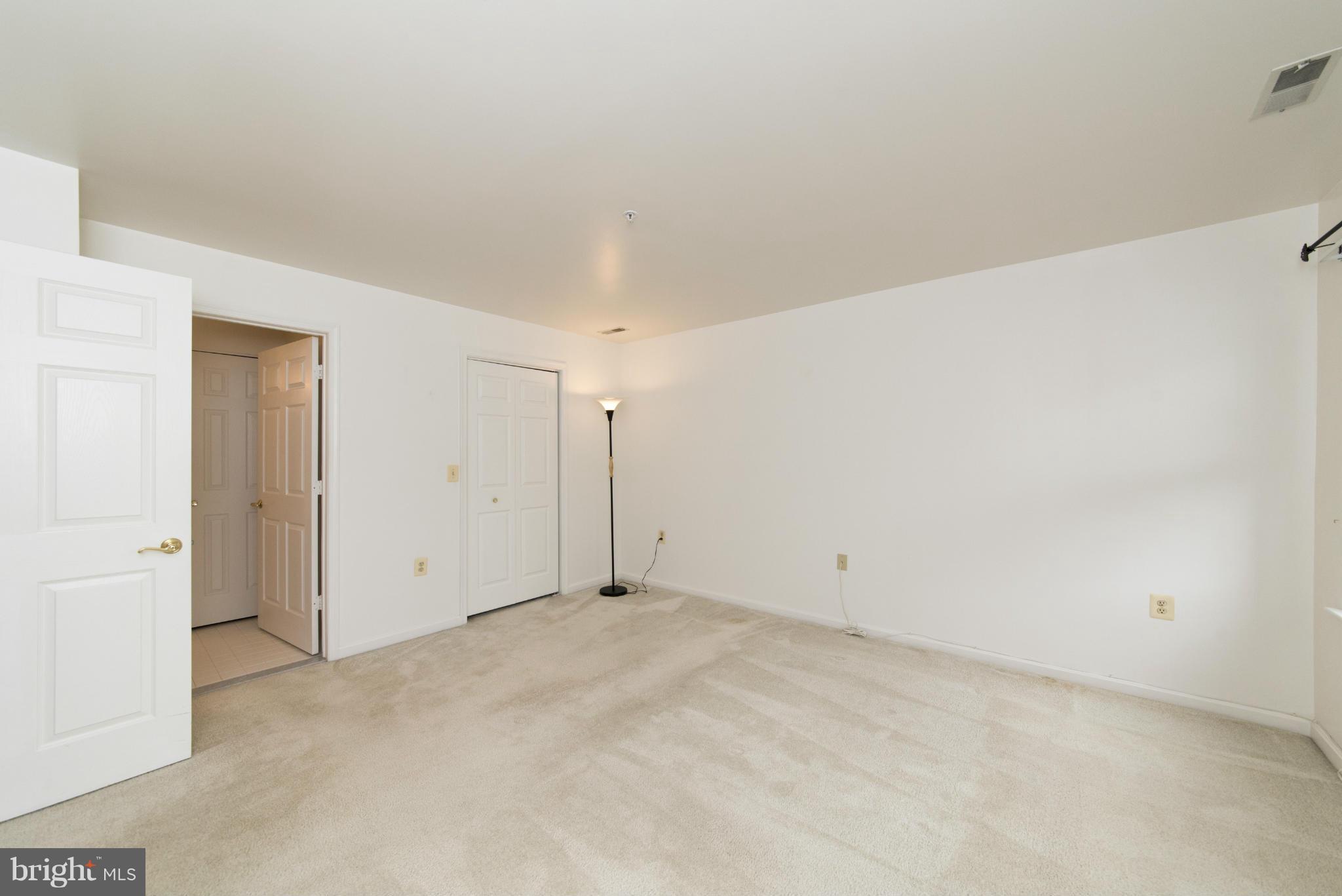 3901 Darleigh Road, Unit 2E Baltimore, MD 21236 - Photo 20 of 30 Bedroom (Master)