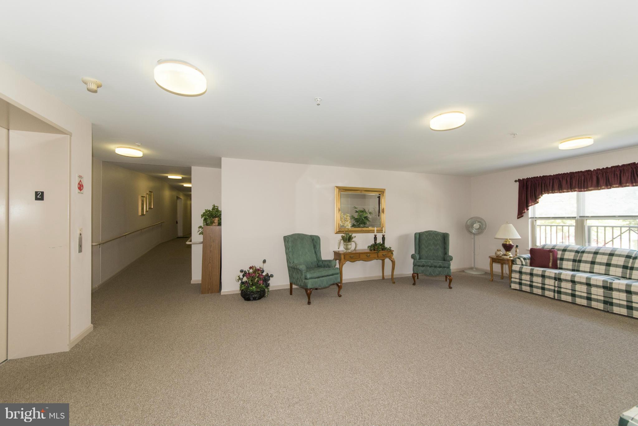 3901 Darleigh Road, Unit 2E Baltimore, MD 21236 - Photo 4 of 30 Second Floor Lobby