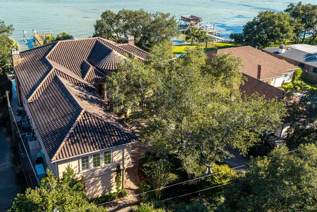 $3,450,000 | 7 Bay Cove Lane, Shalimar, FL 32579