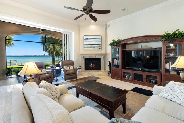 $3,450,000 | 7 Bay Cove Lane, Shalimar, FL 32579