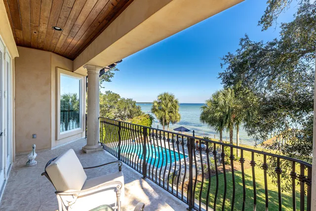 $3,450,000 | 7 Bay Cove Lane, Shalimar, FL 32579
