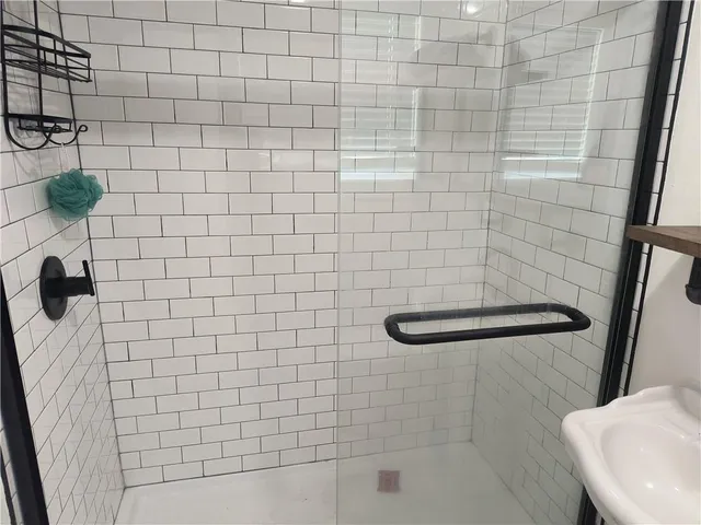 $1,300 | 1800 Stafford Street, Unit B, Gretna, LA 70053