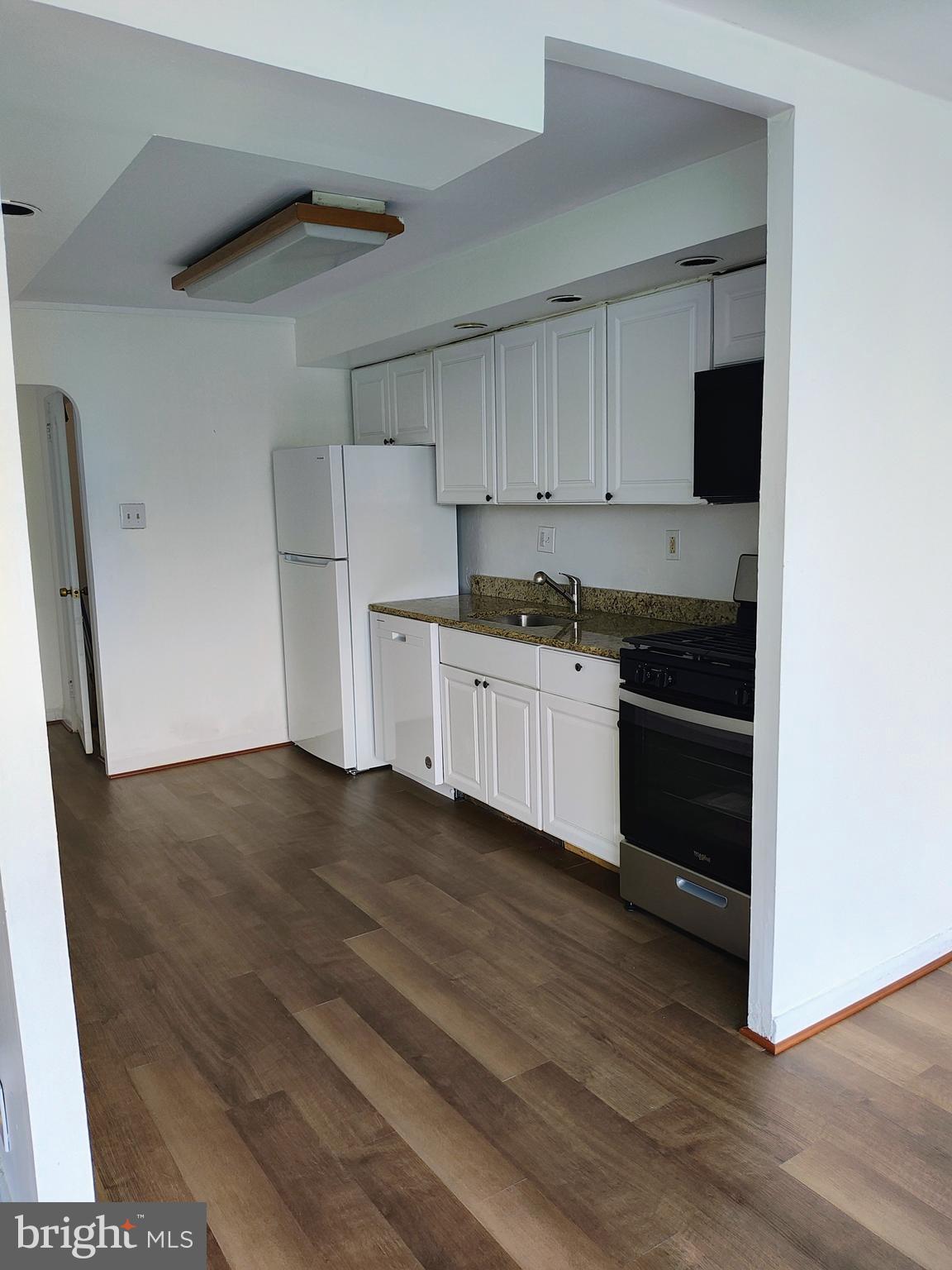 3900 West Ford Road, Unit 10H Philadelphia, PA 19131 - Photo 6 of 13 Gallery Image 6