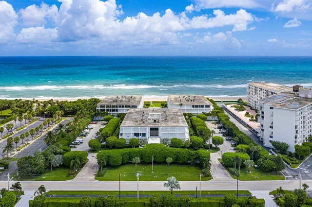 $2,599,000 | 2275 South Ocean Boulevard, Unit 206A, Palm Beach, FL 33480