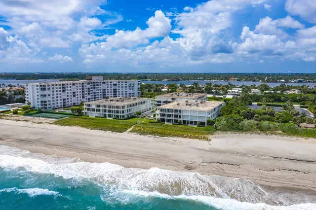 $2,599,000 | 2275 South Ocean Boulevard, Unit 206A, Palm Beach, FL 33480