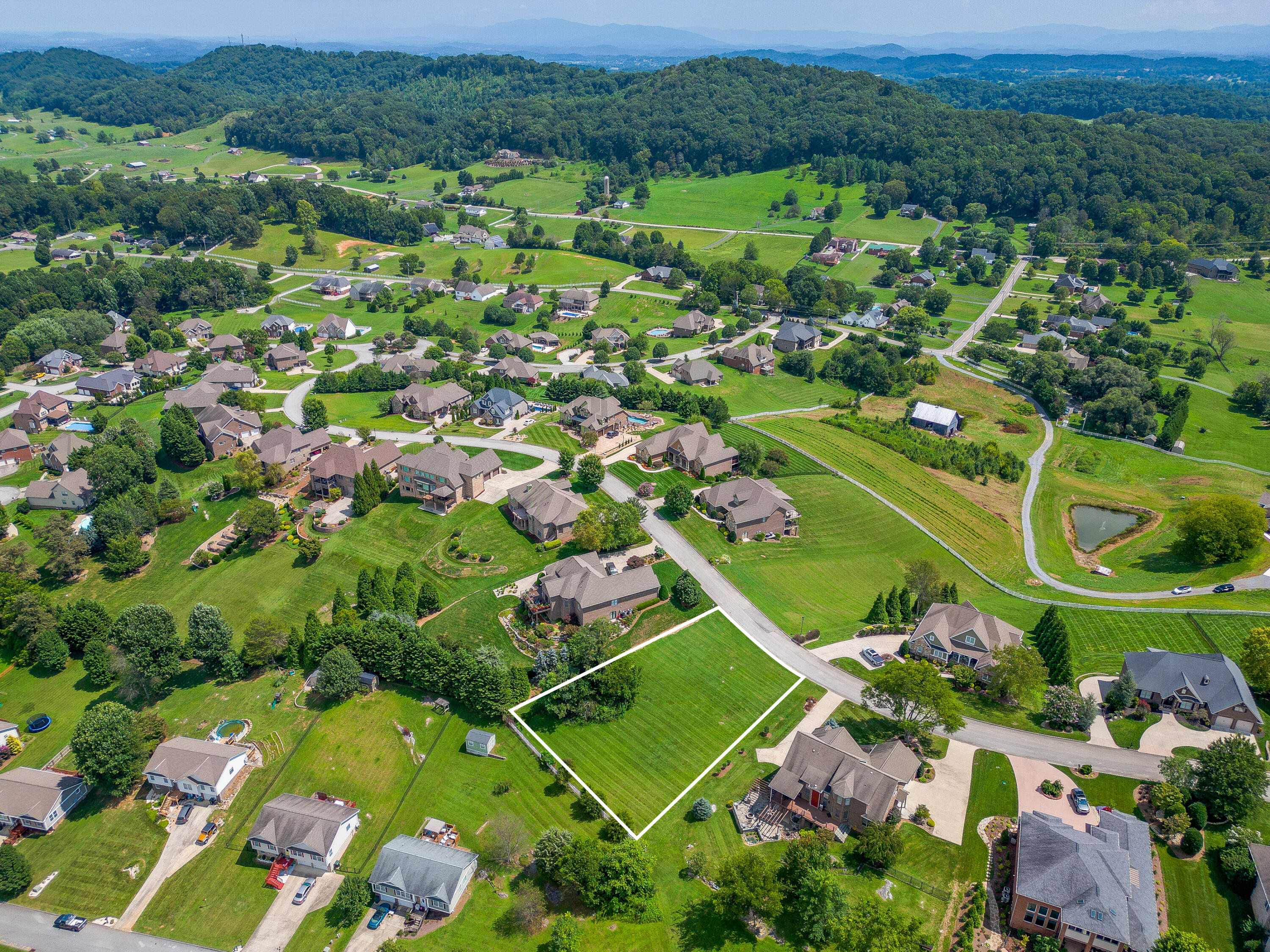 226 Sunset Ridge Court, Unit 9 Gray, TN 37615 - Photo 14 of 16 dji_fly_20230825_112754_180_169307334390