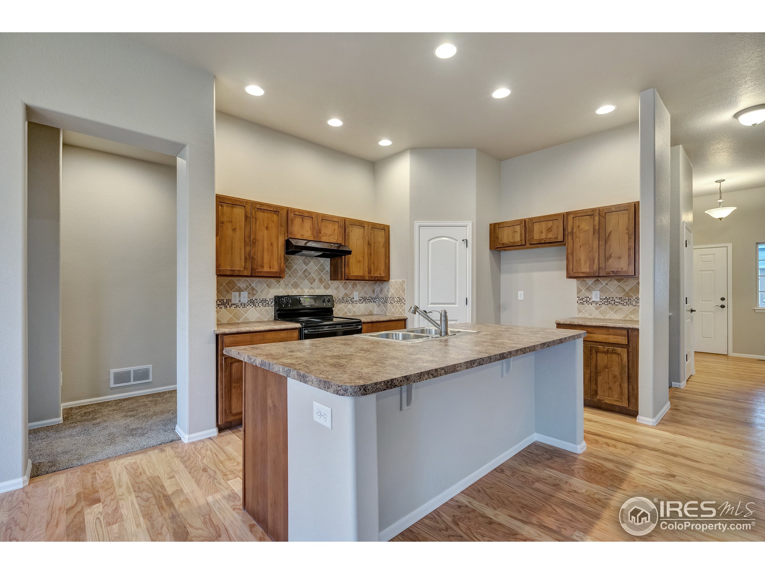 8813 15th St Road Greeley, CO 80634 - Photo 8 of 30 Gallery Image 8