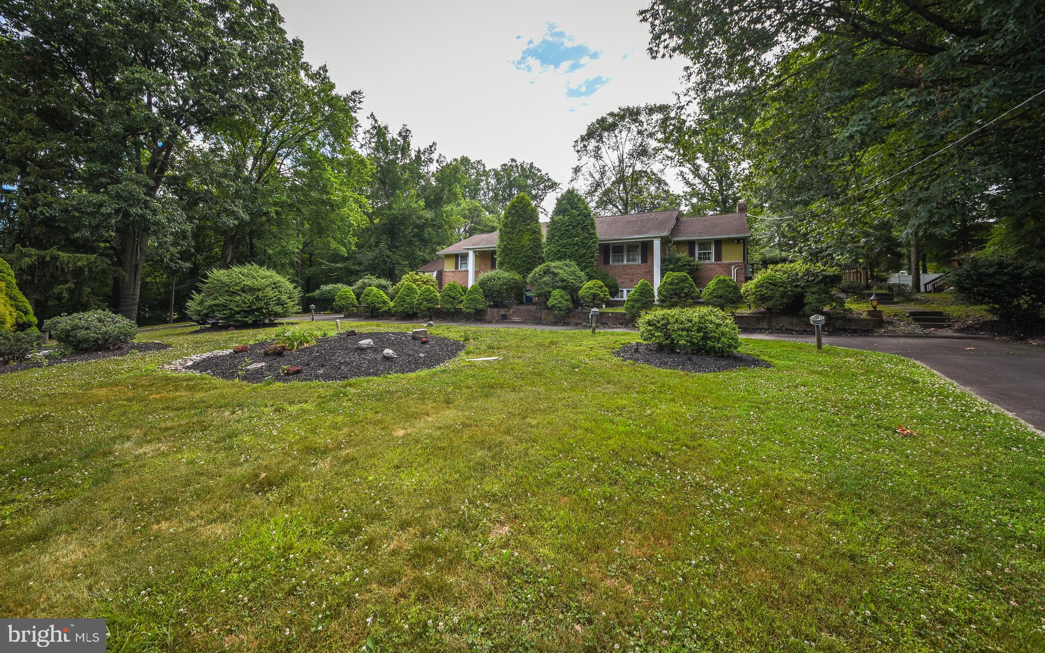 629 Buck Road Holland, PA 18966 - Photo 5 of 57 Gallery Image 5