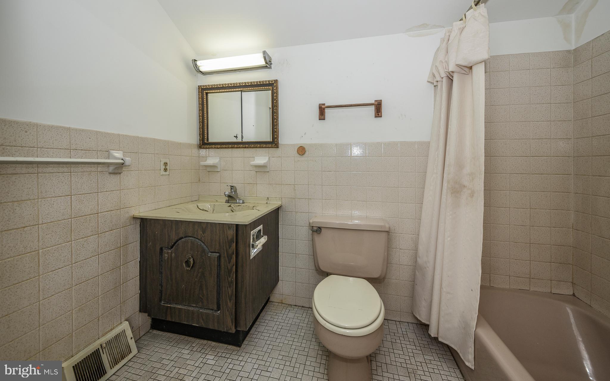 629 Buck Road Holland, PA 18966 - Photo 44 of 57 Gallery Image 44