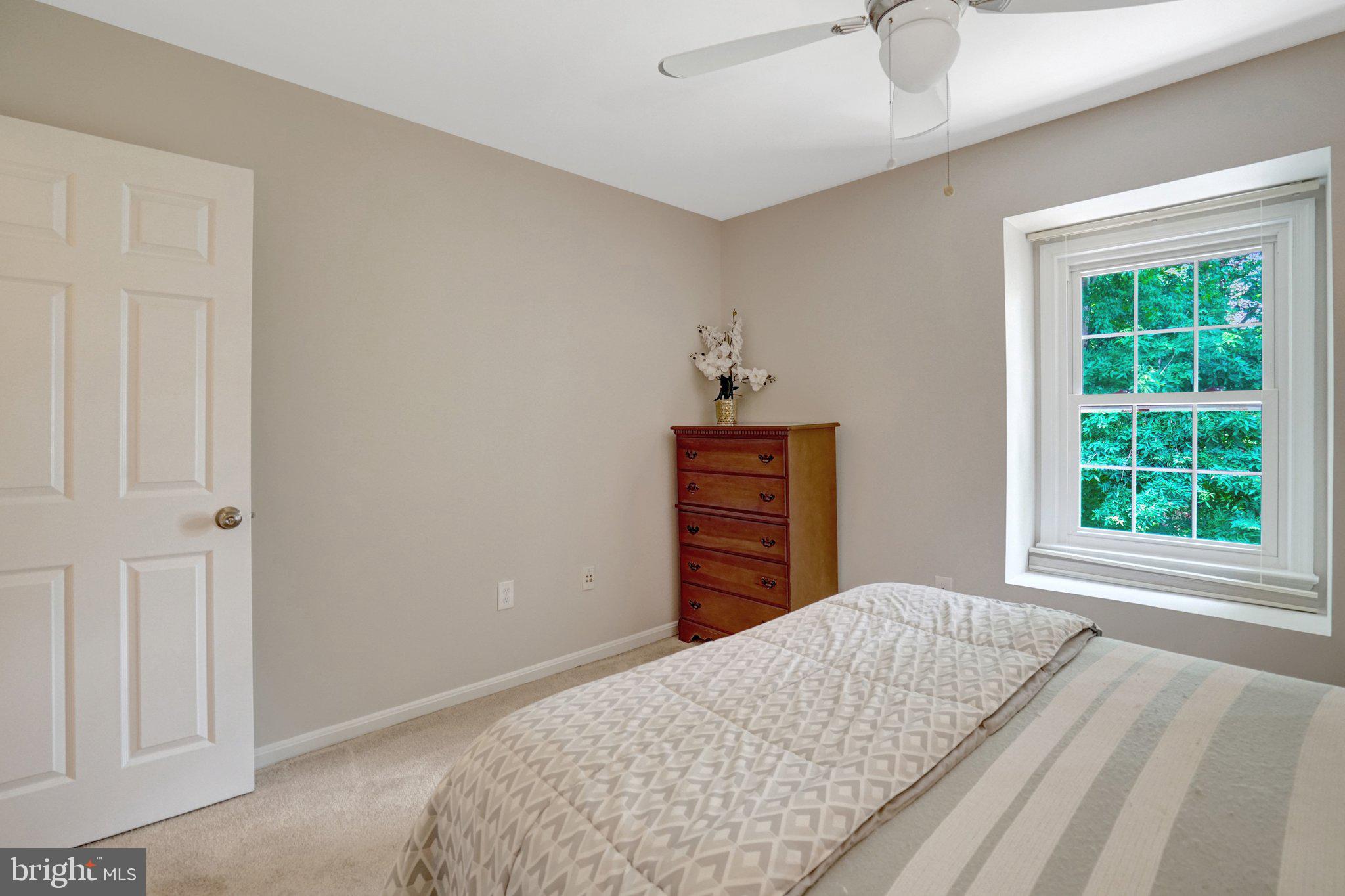 7838 Ashley Glen Road Annandale, VA 22003 - Photo 46 of 77 Third bedroom