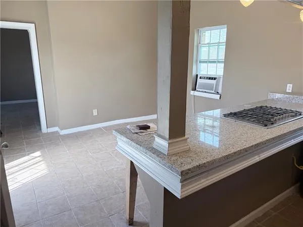 $800 | 1527 North Roman Street, Unit C, New Orleans, LA 70116