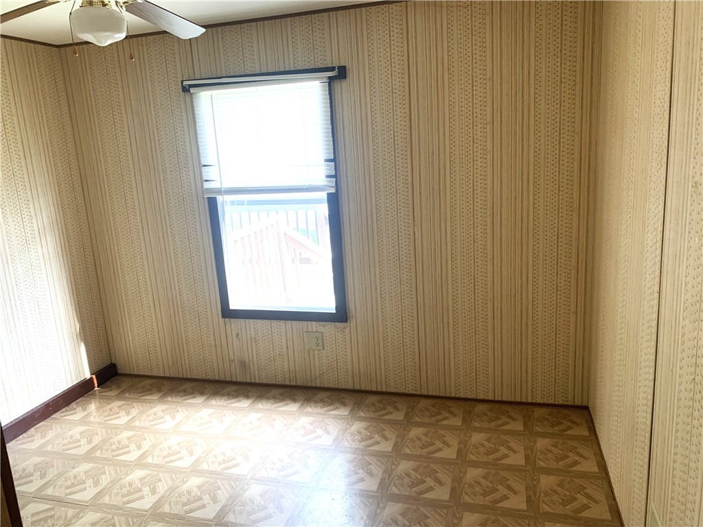 303 Wright Street Findlay, IL 62534 - Photo 7 of 10