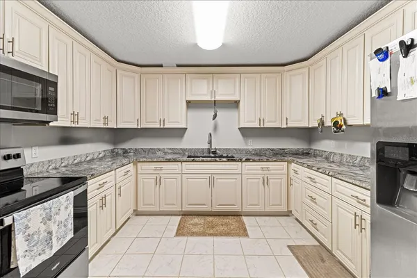 $449,000 | 7059 North Lecanto Highway, Hernando, FL 34442