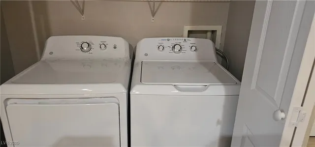 $2,200 | 6037 Fidenza Avenue, Las Vegas, NV 89141