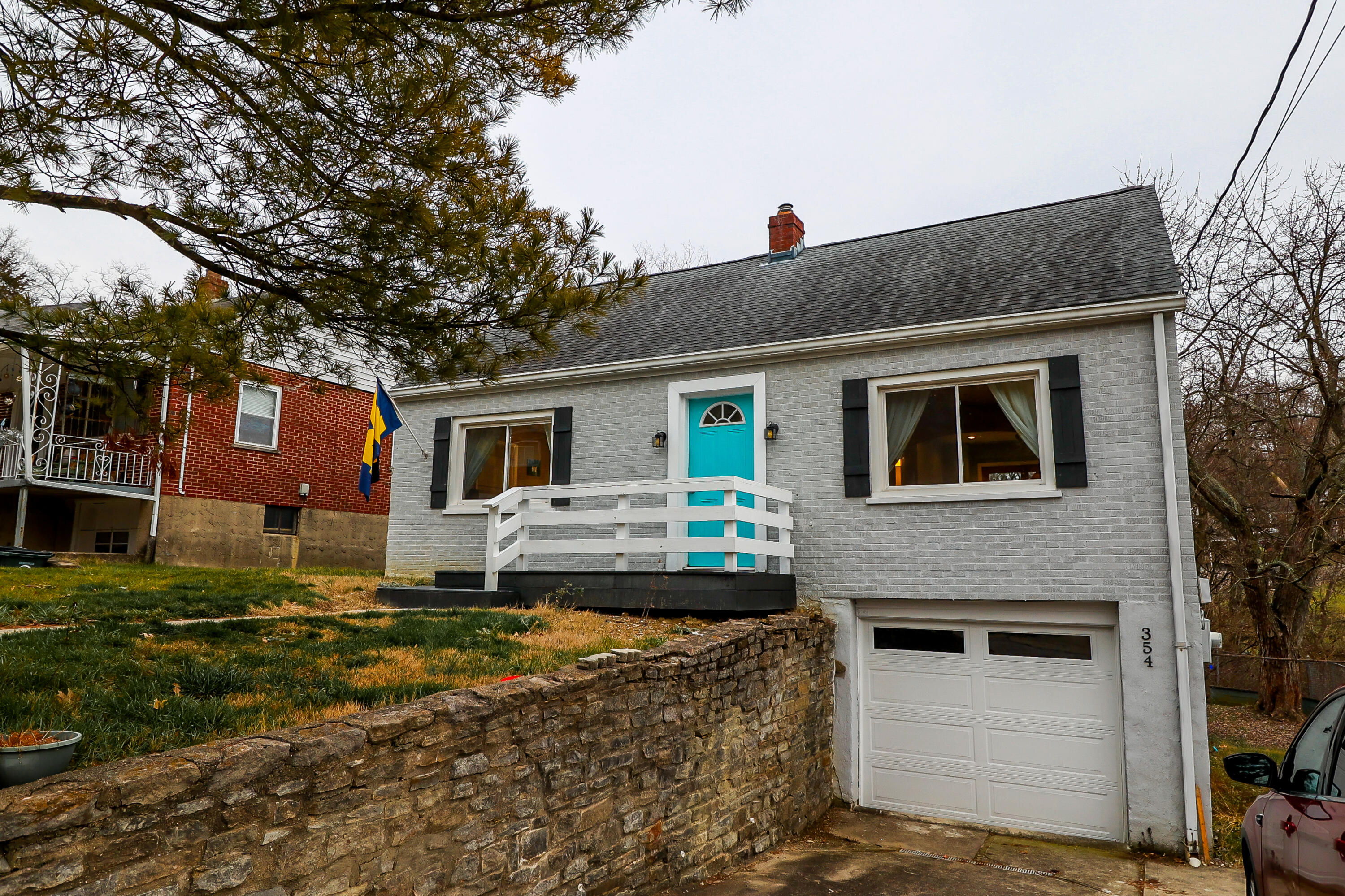 354 Riddle Place Newport, KY 41071 - Photo 3 of 30 Gallery Image 3
