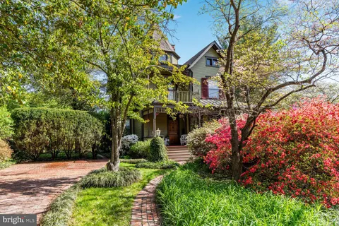 $1,849,000 | 3911 Prospect Street, Kensington, MD 20895