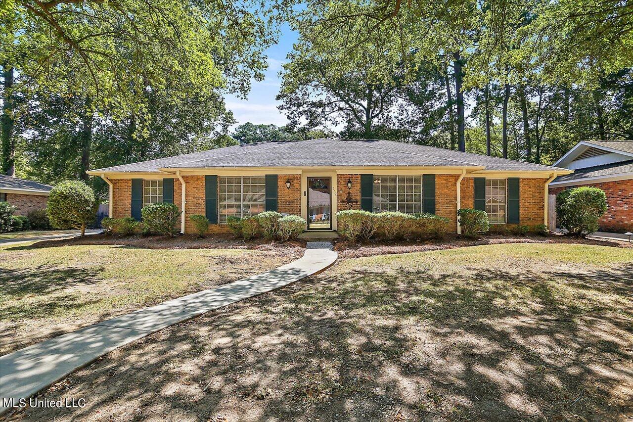 112 Longmeadow Road Brandon, MS 39042 - Photo 1 of 44 Front of House