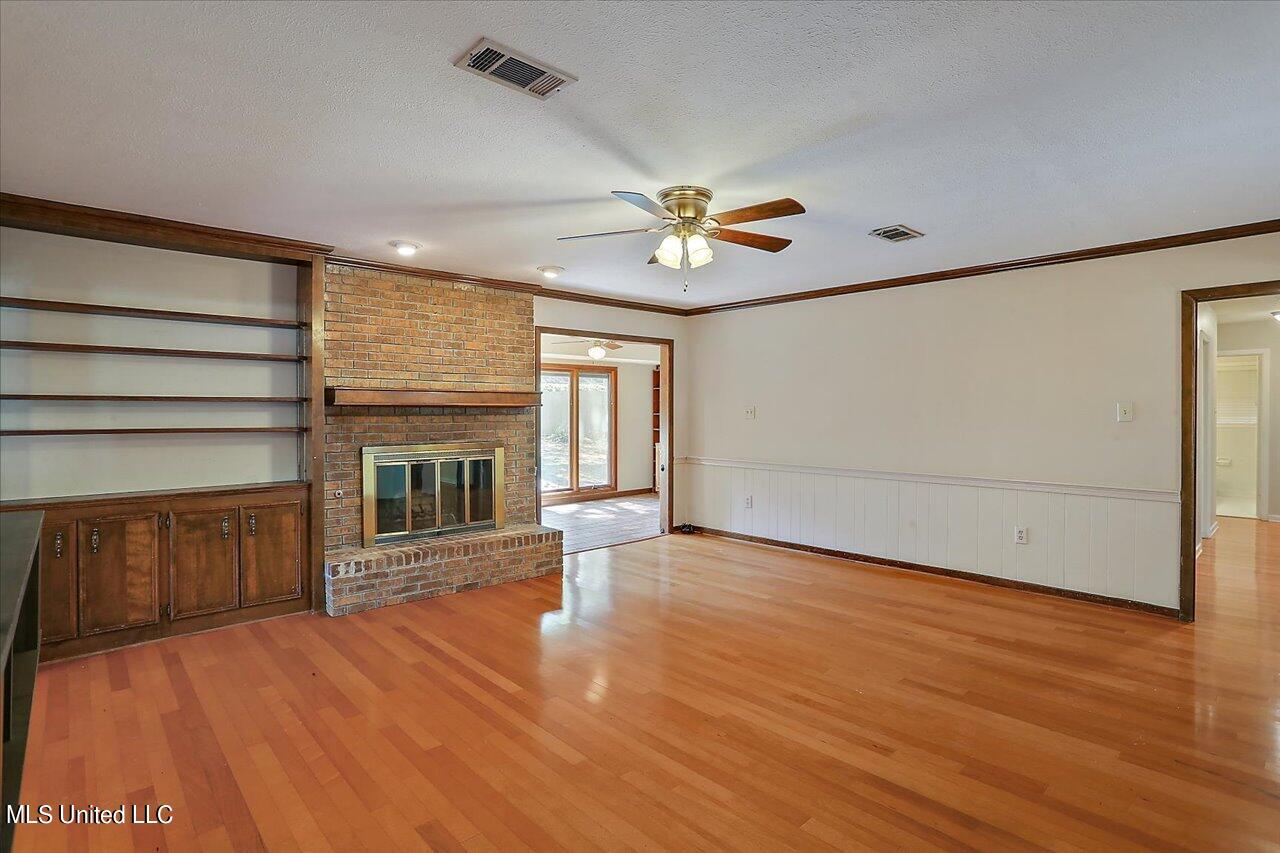 112 Longmeadow Road Brandon, MS 39042 - Photo 8 of 44 08-112 Longmeadow Rd