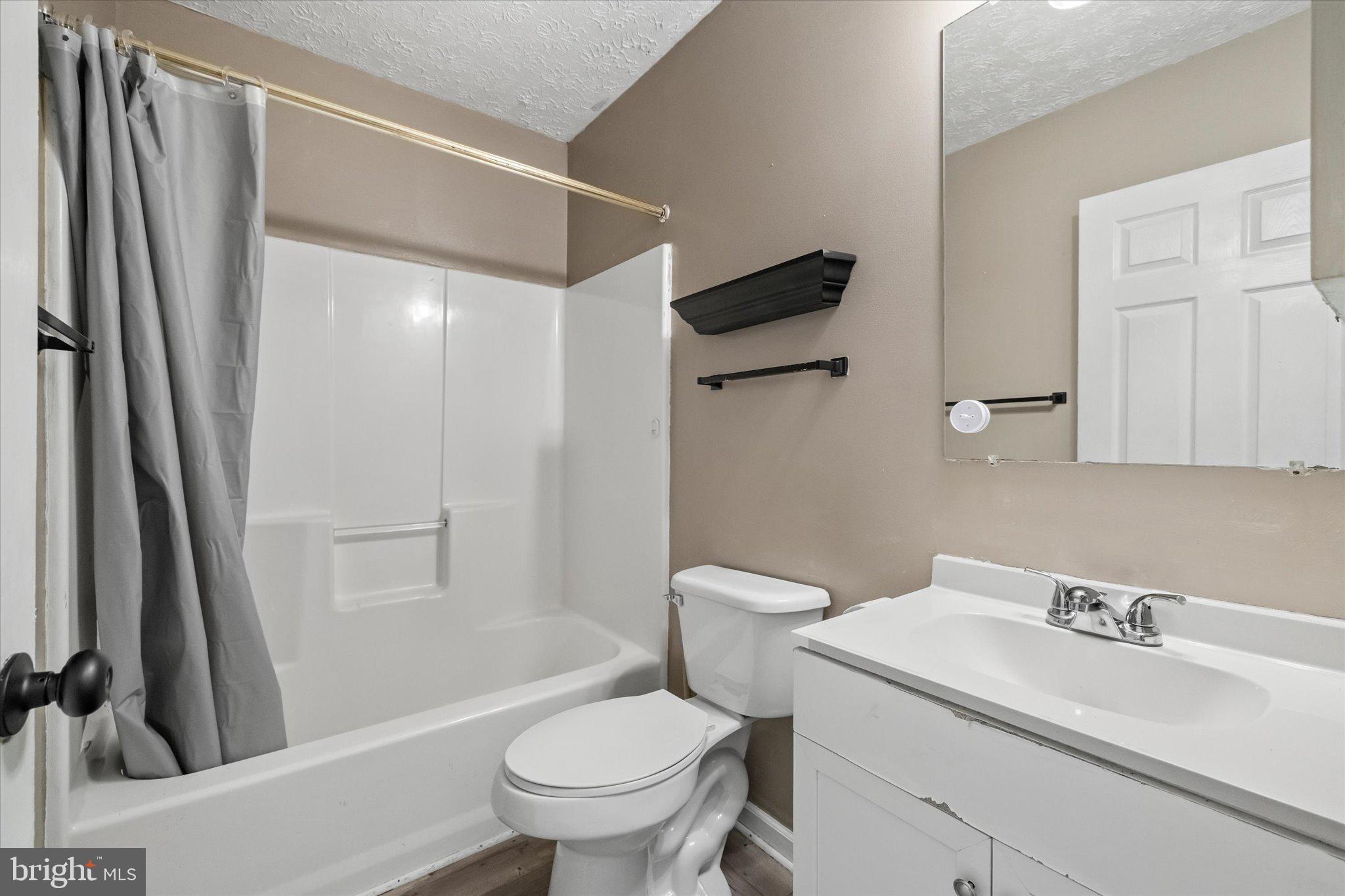 252 Evergreen Road Louisa, VA 23093 - Photo 26 of 39 hall bath