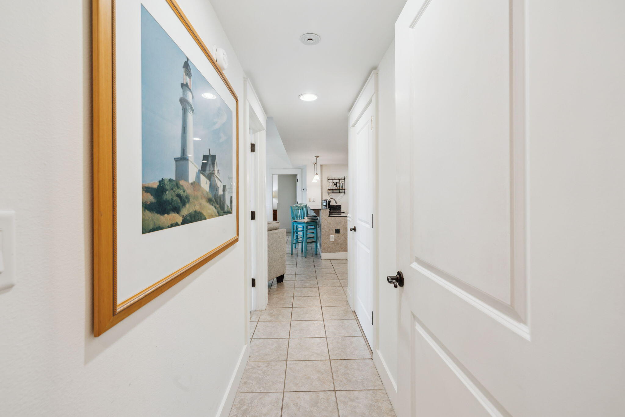 9100 Baytowne Wharf Boulevard, Unit 3668 Miramar Beach, FL 32550 - Photo 26 of 38 a view of a hallway