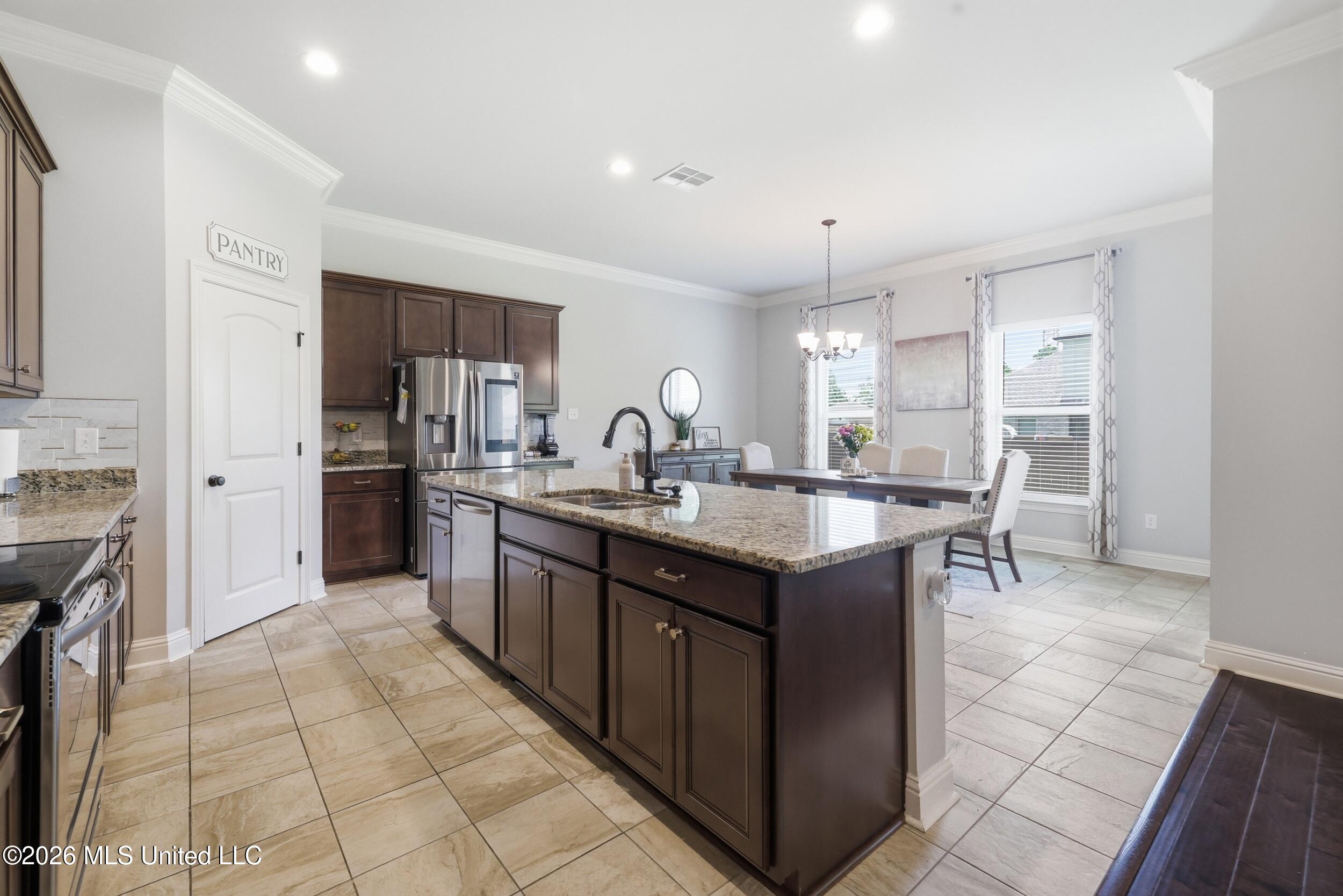 12083 Doc Sheffield Road Gulfport, MS 39503 - Photo 10 of 54 R6__0570