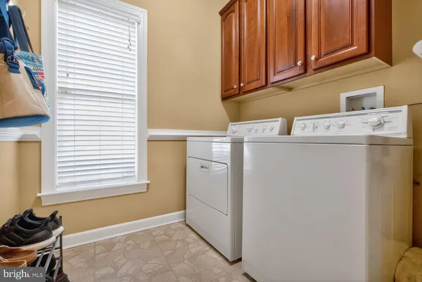 $1,349,990 | 401 Hilton Head Court, Ashton, MD 20861