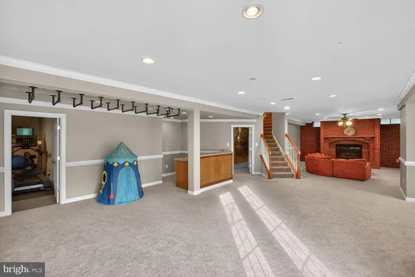 $1,349,990 | 401 Hilton Head Court, Ashton, MD 20861
