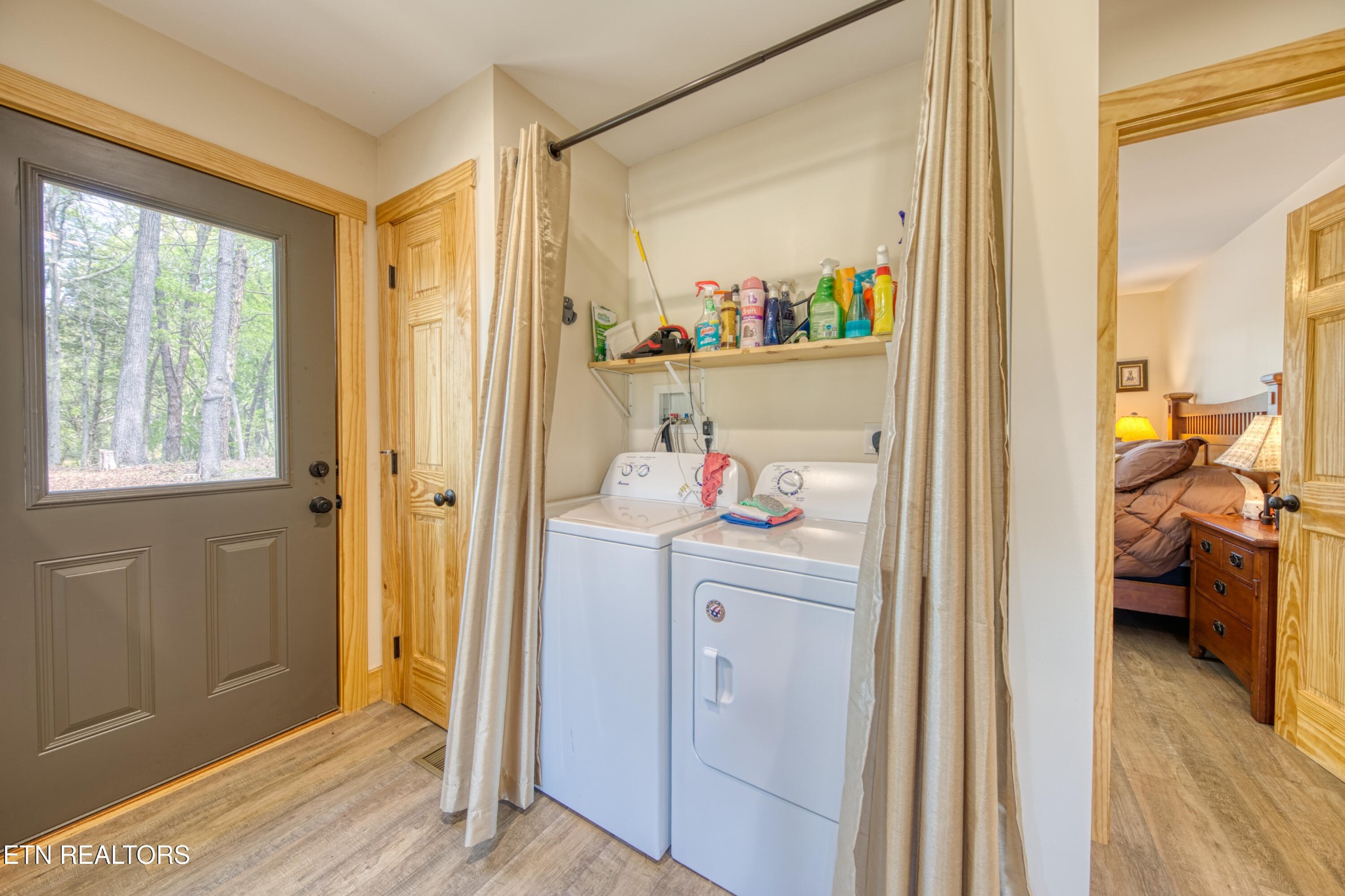 1040 Rdg Pt Trail Dandridge, TN 37725 - Photo 24 of 31 a view of a bedroom from a hallway