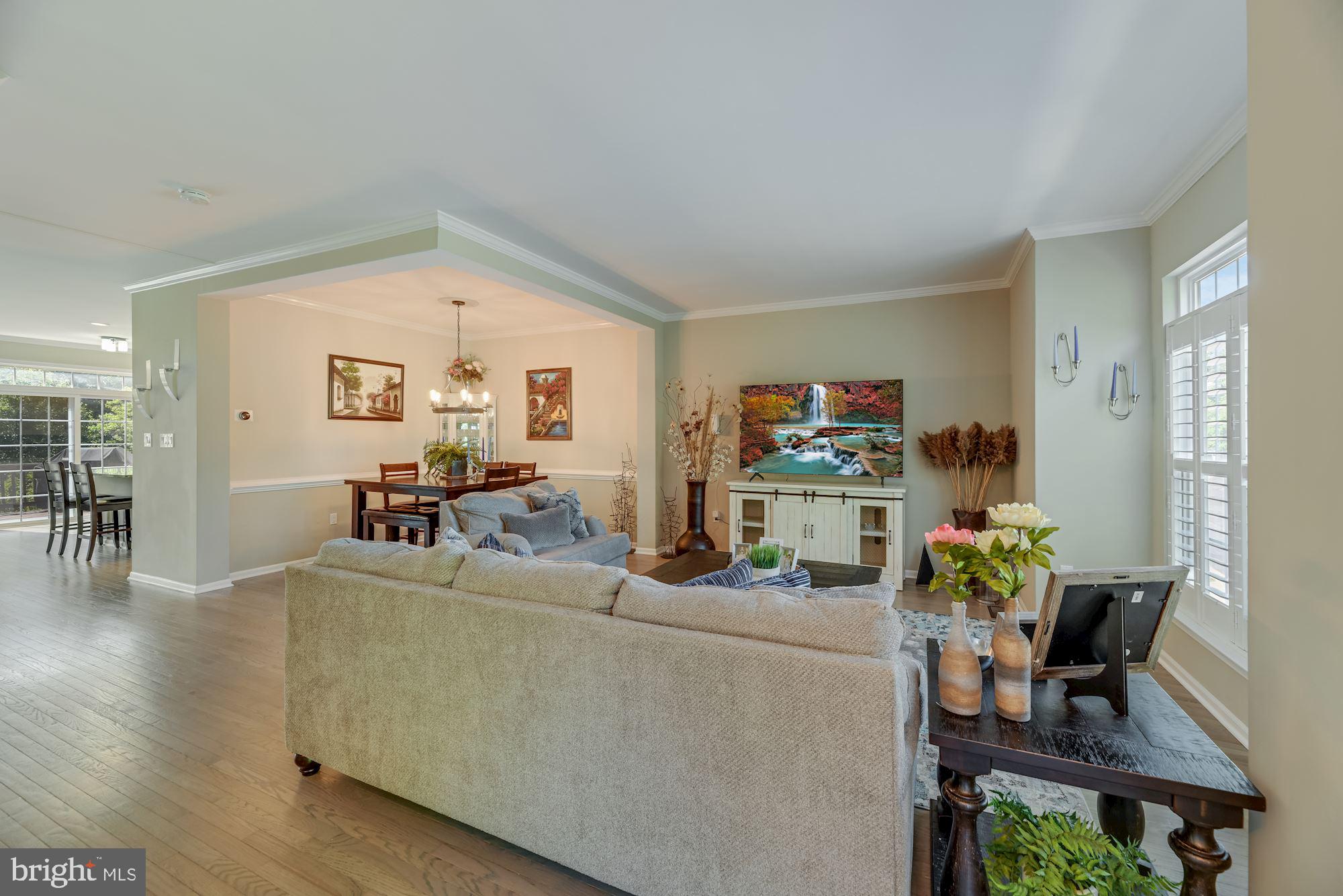 7265 John Rylands Way Springfield, VA 22150 - Photo 2 of 26 Living Room