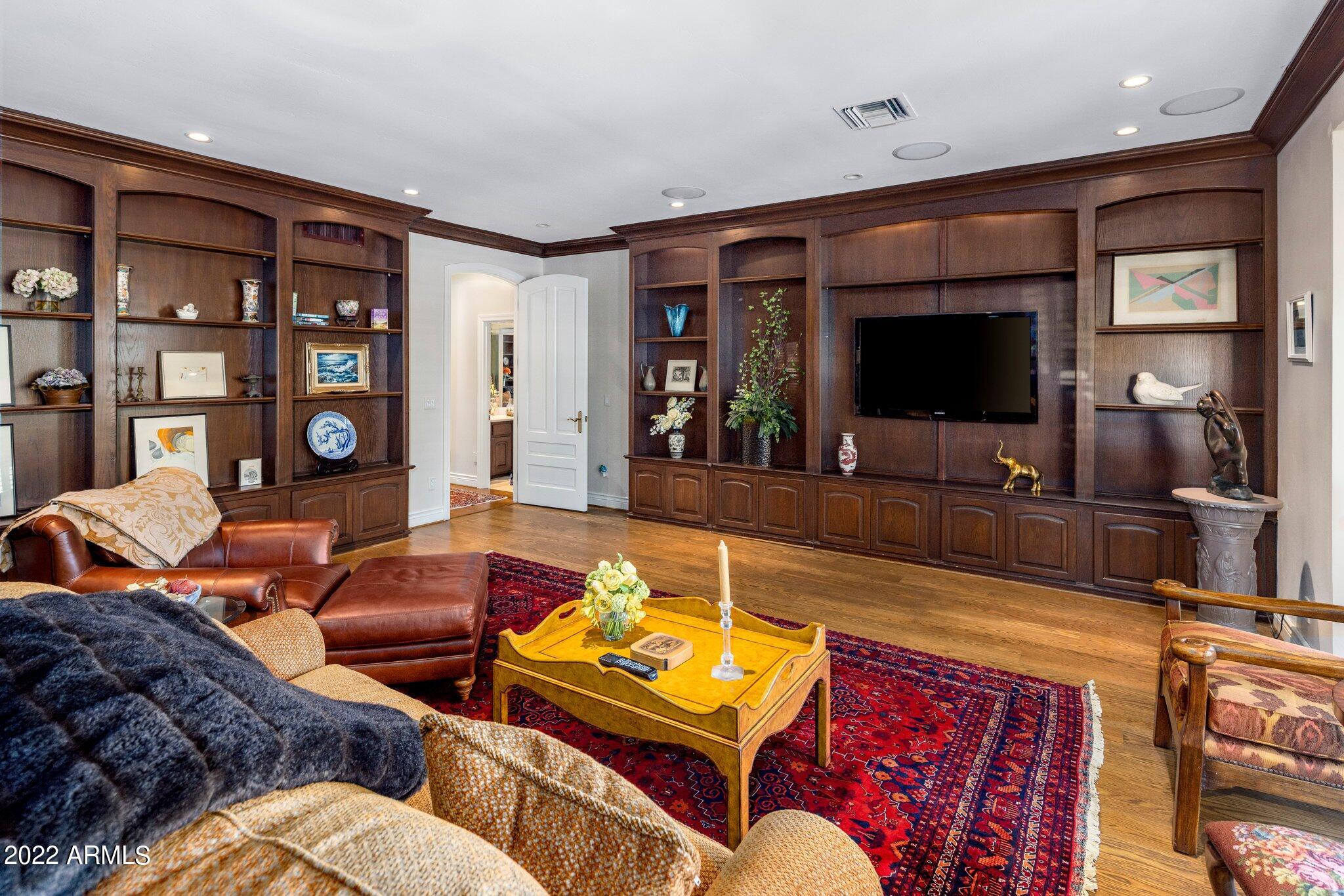 6200 North Yucca Road Paradise Valley, AZ 85253 - Photo 14 of 40 Study