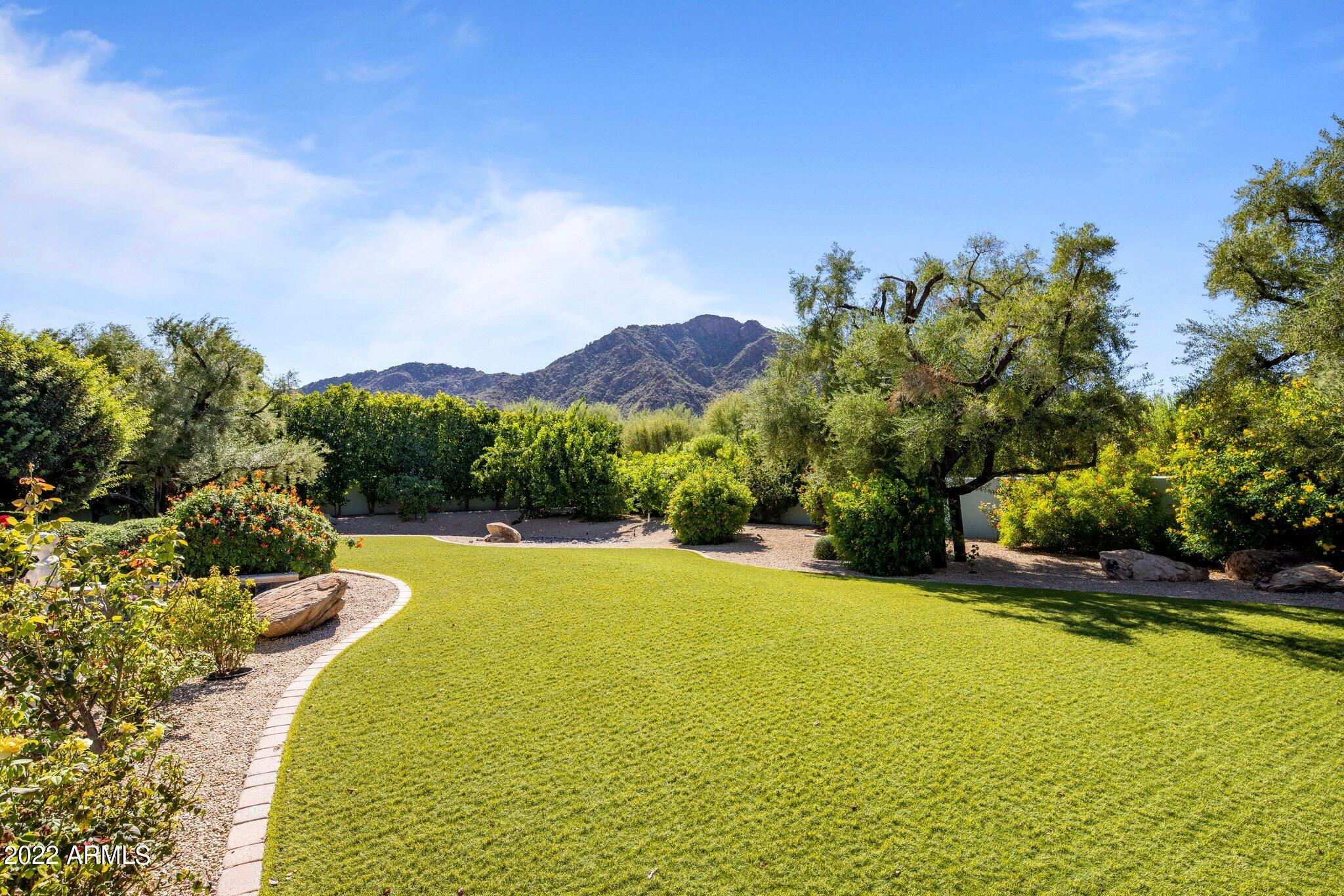 6200 North Yucca Road Paradise Valley, AZ 85253 - Photo 26 of 40 Mountain Views