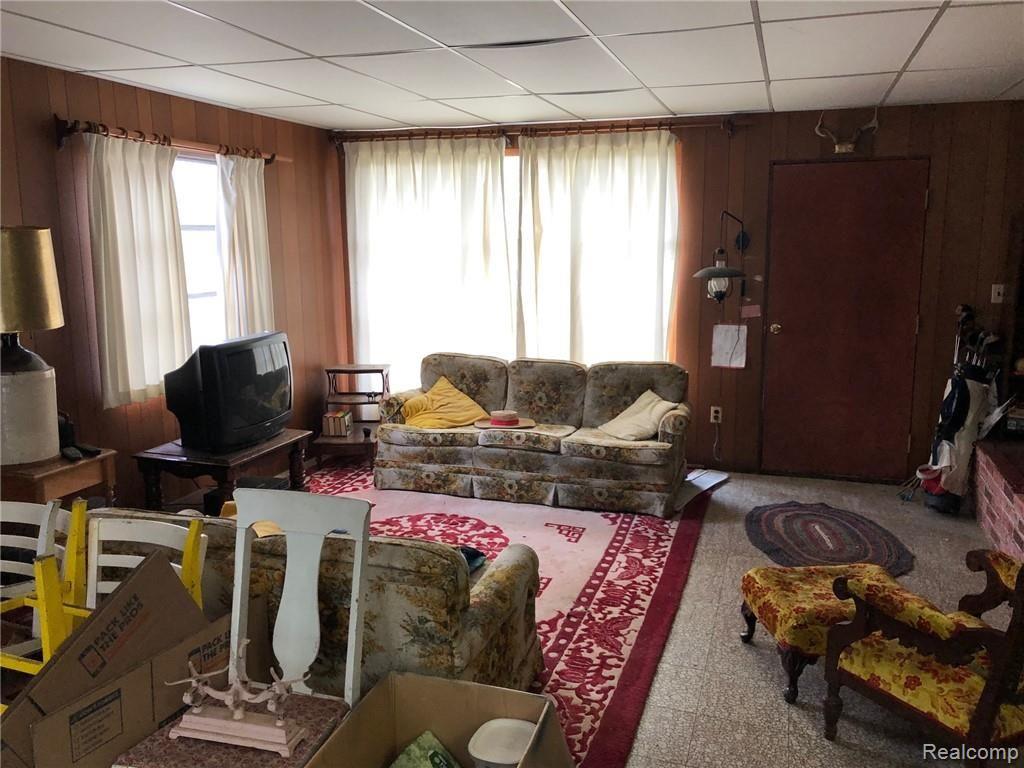 7334 Woodland Road Lexington, MI 48450 - Photo 5 of 12 IMG_1972.jpg
