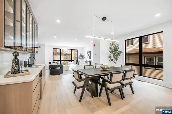 $1,775,000 | 25 Garden Place, Unit A, Edgewater, NJ 07020