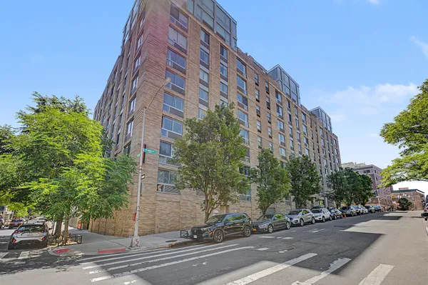 $875,000 | 68 Bradhurst Avenue, Unit 5W | Central Harlem