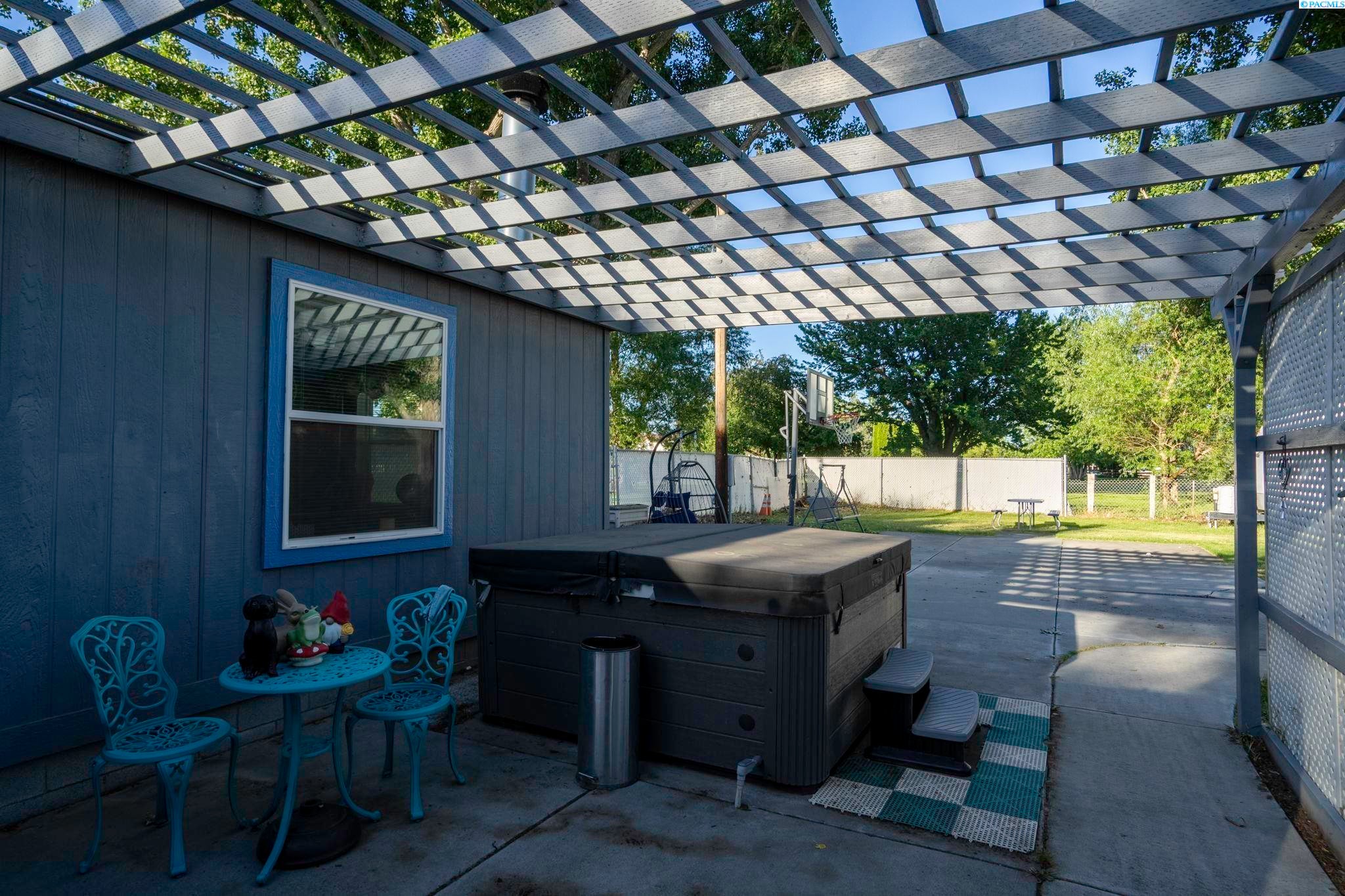 208405 East Bowles Road Kennewick, WA 99337 - Photo 29 of 35 Gallery Image 29
