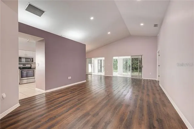 $2,600 | 5509 83rd Terrace East, Sarasota, FL 34243