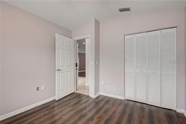 $2,600 | 5509 83rd Terrace East, Sarasota, FL 34243