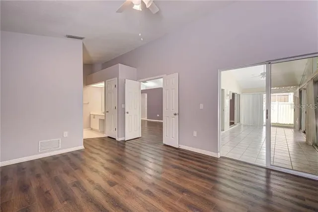 $2,600 | 5509 83rd Terrace East, Sarasota, FL 34243