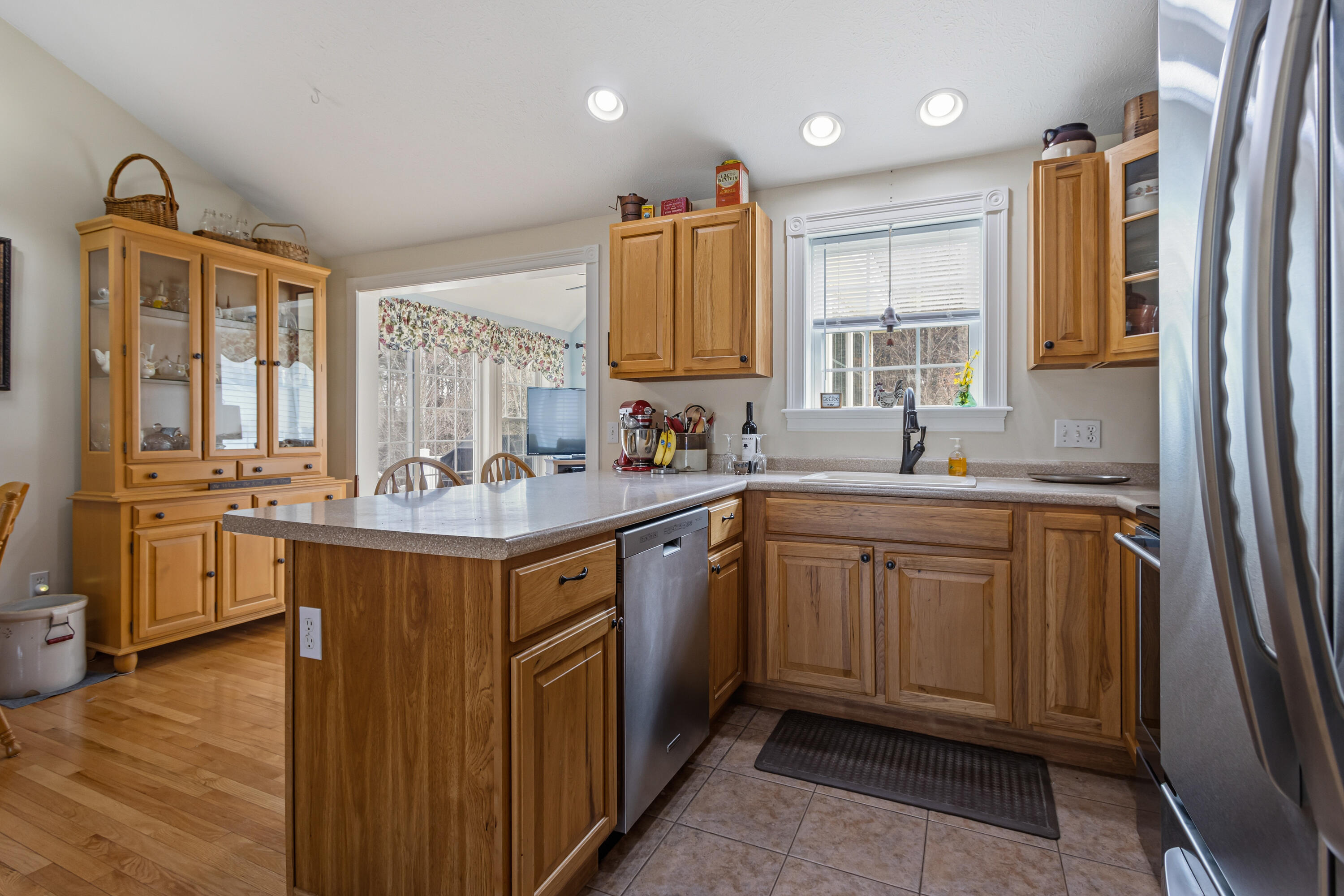 4 Chantelle Way Saco, ME 04072 - Photo 8 of 47 20260429DM-61010